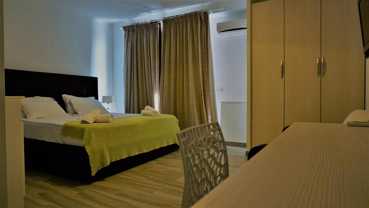 Ionian 4*