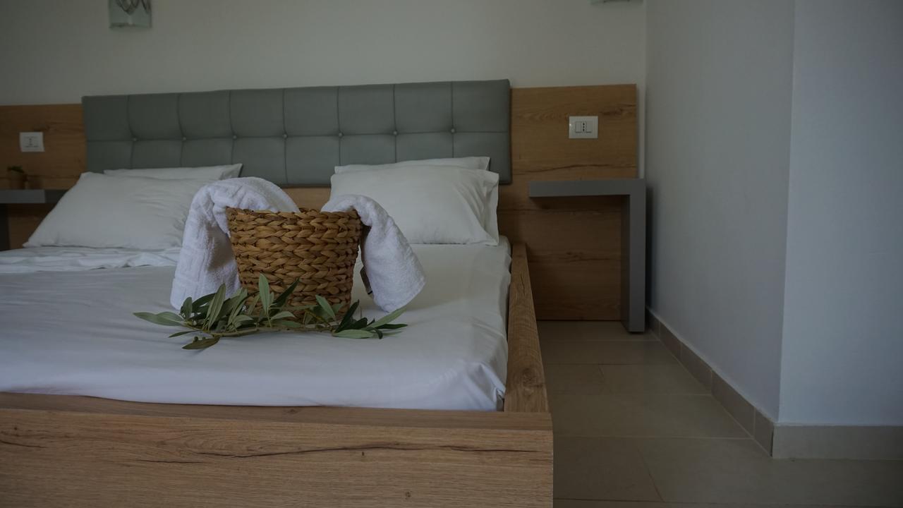 Ionian 4*